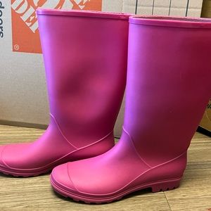 Pink Rainboots